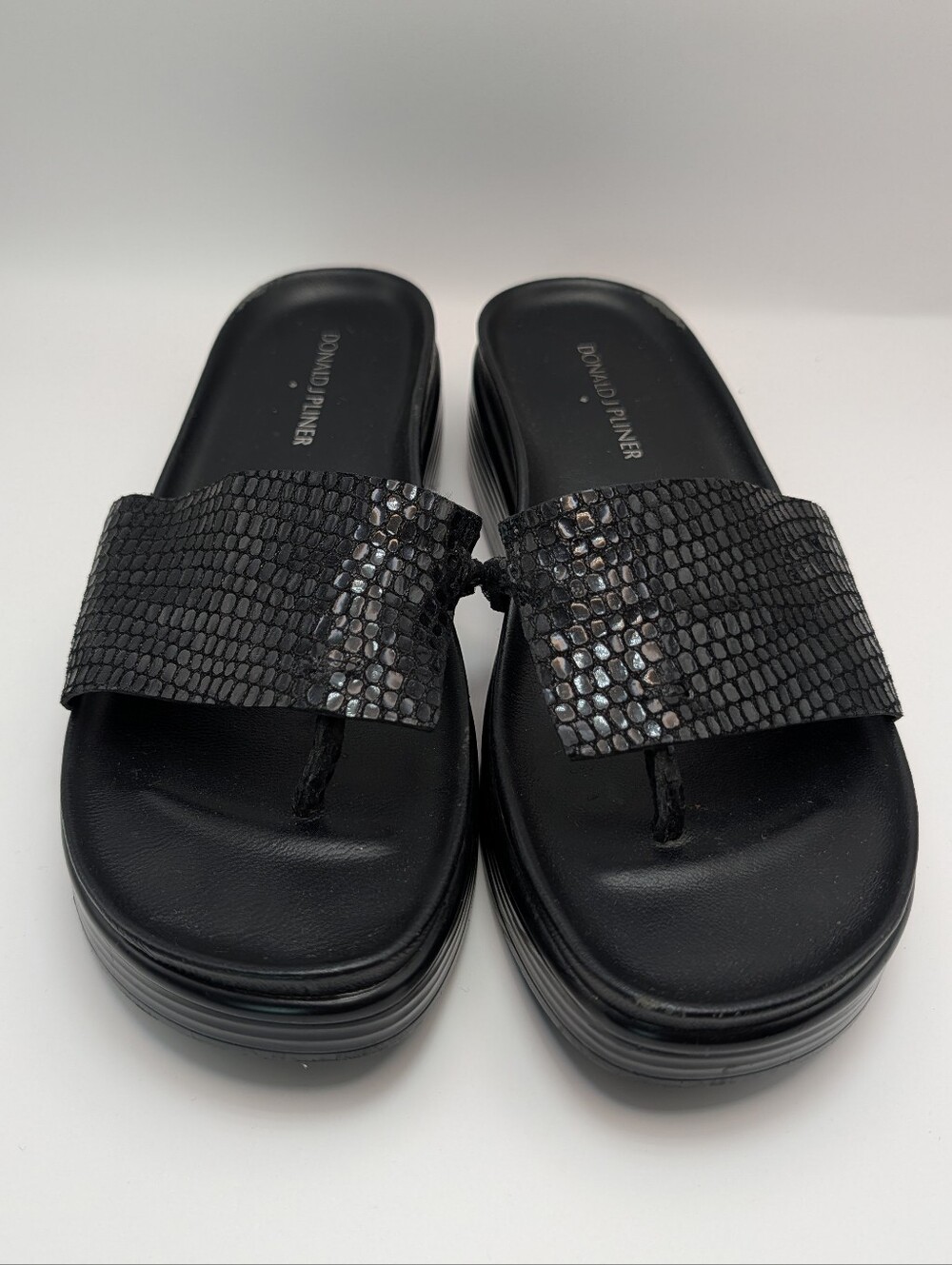 Donald J. Pliner Fifi Embossed Slide Sandals - Picture 3 of 12